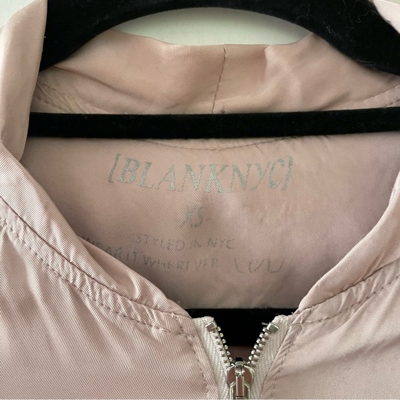 BLANK NYC Soft Blush Pink Lightweight Zip-Up Jacket with Stitch Detailing XS - Picture 6 of 6